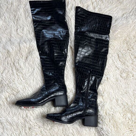Journee Collection Mariana Croc Wide Calf Over-The-Knee Boot Black NWT Size 6 - Picture 2 of 7
